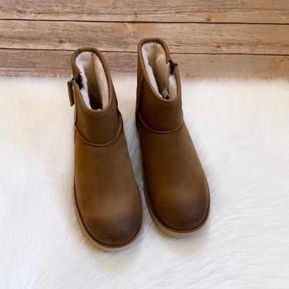UGG Classic Mini Zip Waterproof Chestnut Boots - Picture 5 of 8